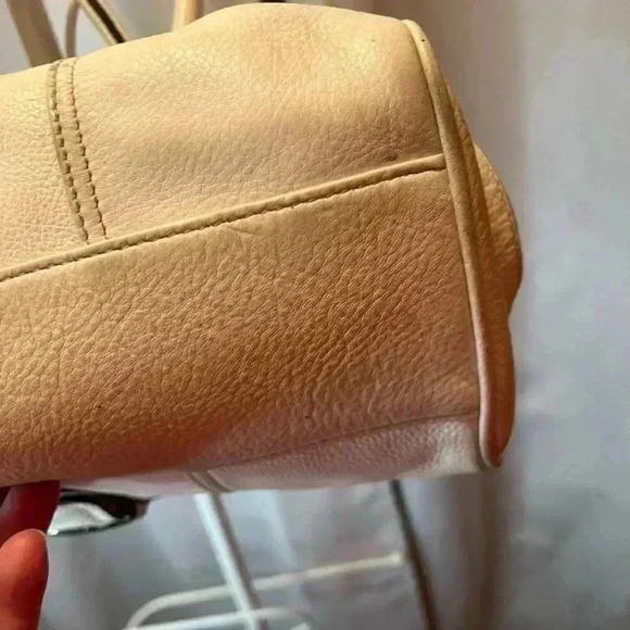 Anne Klein Leather Tote Winter White - Picture 12 of 13